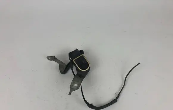 Rear air suspension level height sensor