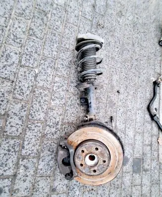 Mercedes-Benz A W176 Front shock absorber/damper A1763201538
