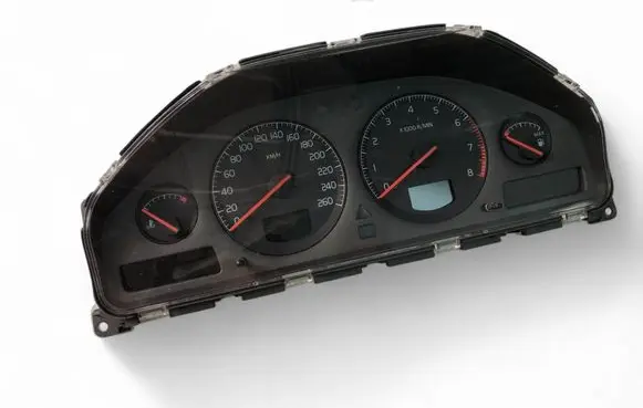 Volvo XC70 Speedometer (instrument cluster) 9499668