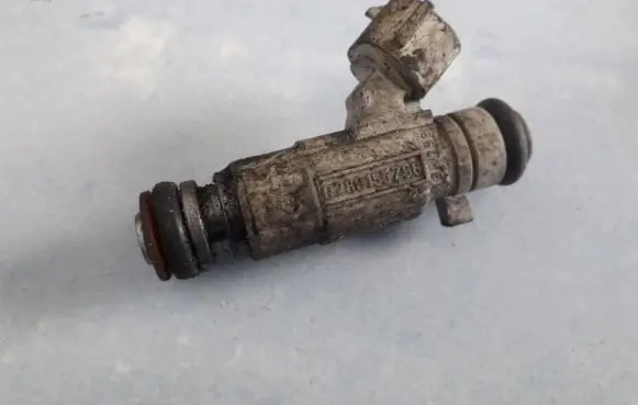 Nissan Primera Fuel injector 166003j000 16600-3j000
