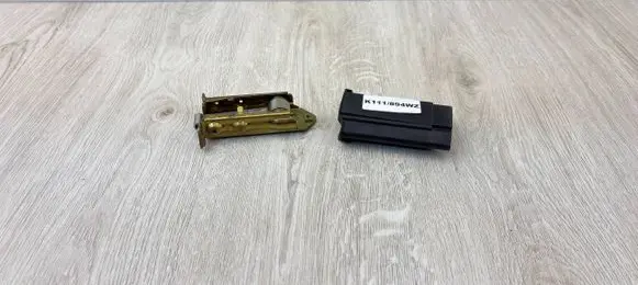 Mercedes-Benz E W124 Front door check strap stopper 1267200516