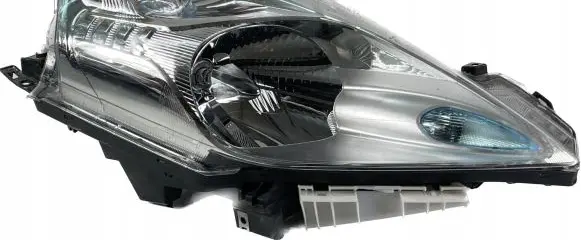 Nissan Leaf I (ZE0) Headlight/headlamp 26010-3NLX