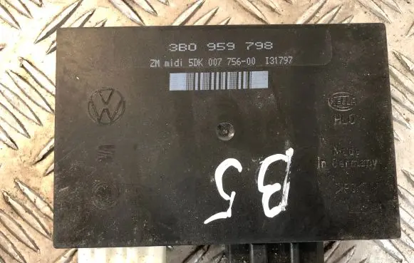 Volkswagen PASSAT B5 Comfort/convenience module 3B0959798 131797 5DK00775600