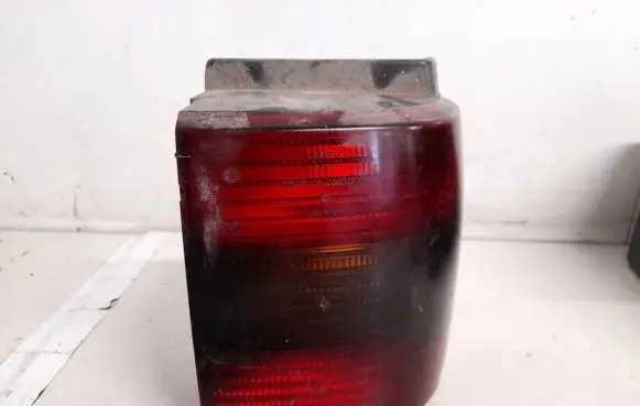 Volkswagen PASSAT B4 Rear/tail lights 3a9945112
