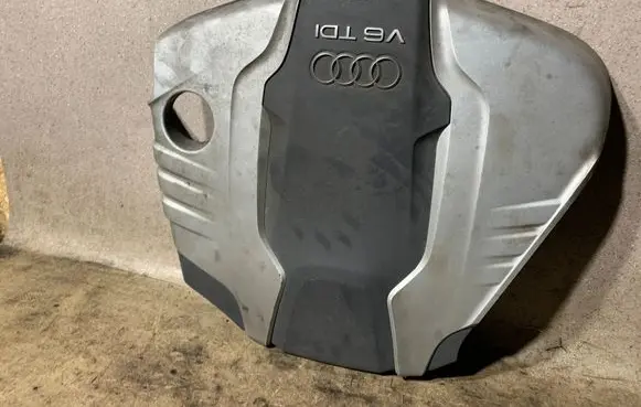 Audi A8 S8 D4 4H Engine cover (trim) 4H0103925