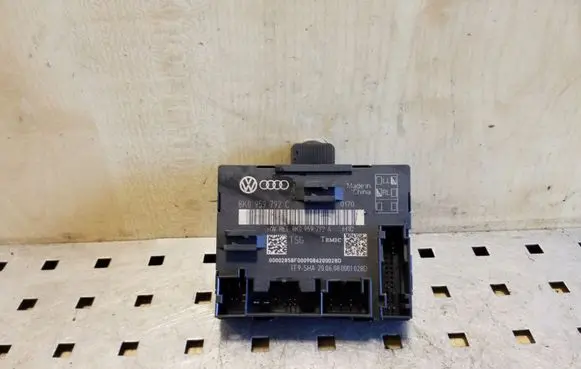 Audi A4 S4 B8 8K Door control unit/module 8K0959792C 8K0959792A