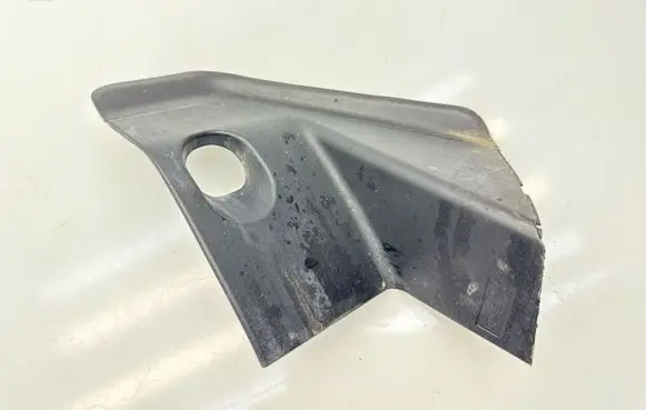 Opel Mokka B Rear/tail light trim molding 24146802