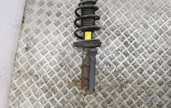 Chevrolet Orlando Front shock absorber/damper 13307871