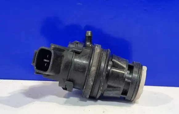 Toyota Prius (XW20) Windscreen/windshield washer pump 8533060180