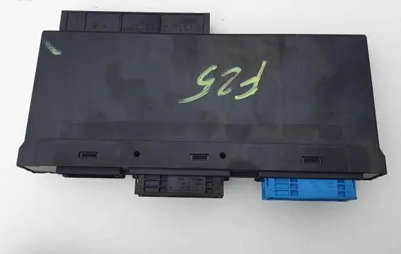 BMW X3 F25 Comfort/convenience module 9345330 504E11F17 8051967