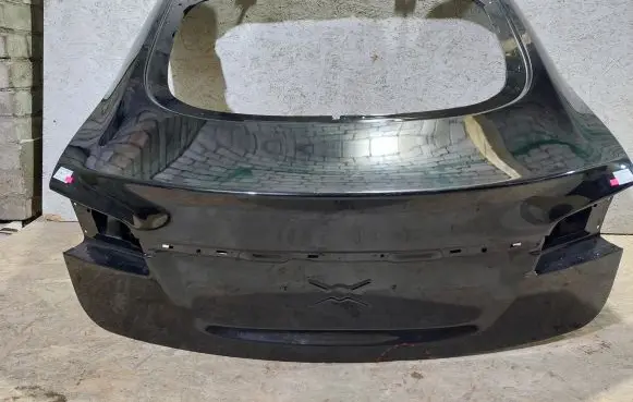 Tesla Model S Tailgate/trunk/boot lid 3686276