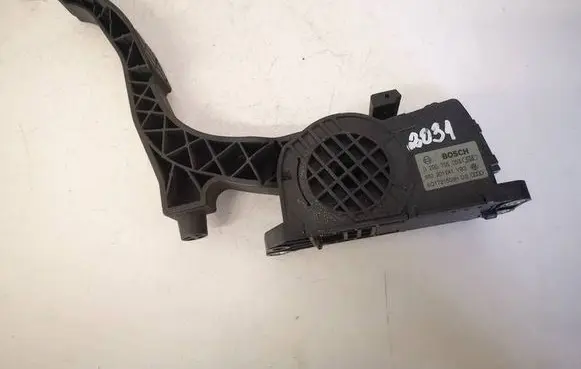 Volkswagen Polo IV 9N3 Accelerator throttle pedal 0280755055