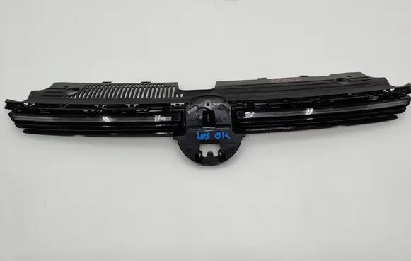 Volkswagen Golf VIII Front grill 5H0853651BE