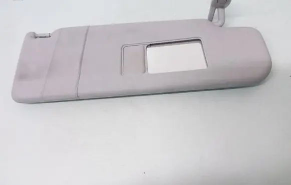 Sun visor