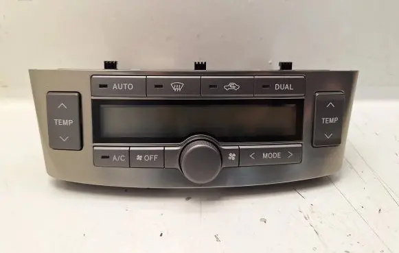 Toyota Avensis T250 Climate control unit 5590005271 MB1465706740