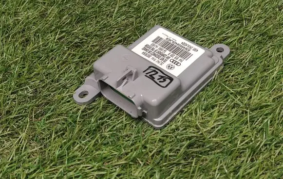 Volkswagen Tiguan Seat control module 5N0959339B