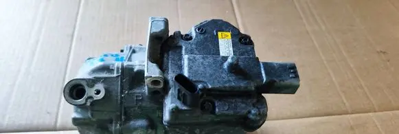 Toyota Auris E180 Air conditioning (A/C) compressor (pump) 0422001330