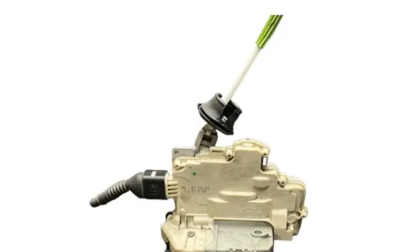 Audi A4 S4 B7 8E 8H Rear door lock 4F0839015