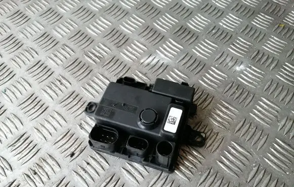BMW X3 F25 Current control relay 8645514