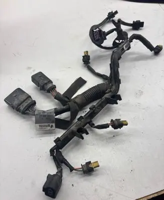 Audi A4 S4 B8 8K Fuel injector wires 06H971824A