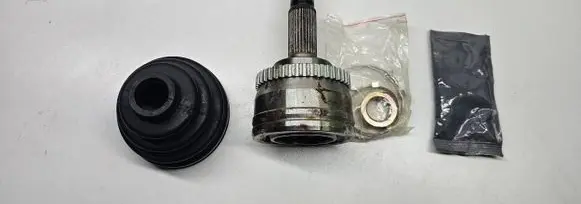 Hyundai Accent Driveshaft outer CV joint 4950025200 DJK628879MM 4950825B10