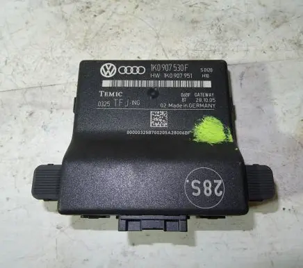 Volkswagen Touran I Engine control unit/module 1K0907530F