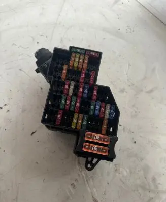 Volkswagen Touareg I Fuse box set 7L0941024A 7L0941828A