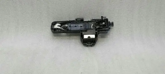 Rear door exterior handle/bracket