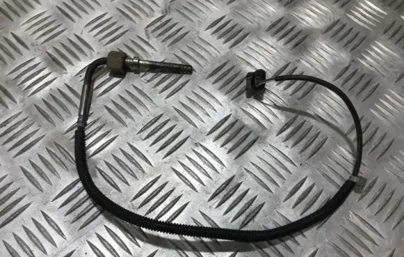 Mercedes-Benz GLA W156 X156 Exhaust gas temperature sensor a0081533428 1503965602801