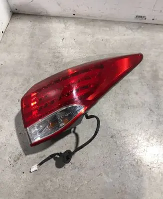 Hyundai i40 Rear/tail lights 924023Z0