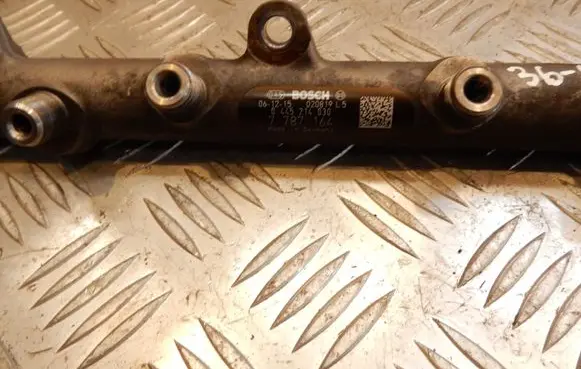 BMW 3 E90 E91 Fuel main line pipe 7787164 0445214030