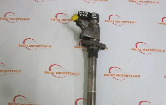 Fuel injector