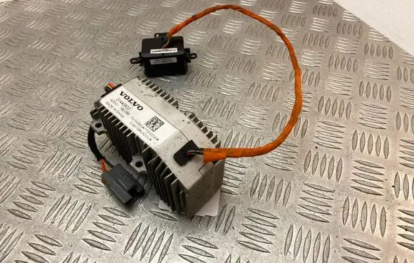 Volvo XC60 Voltage converter/converter module 31443822