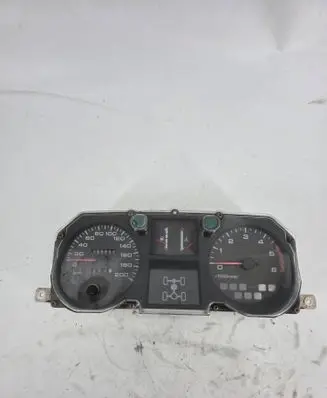 Mitsubishi Pajero Speedometer (instrument cluster) MR233345 526260