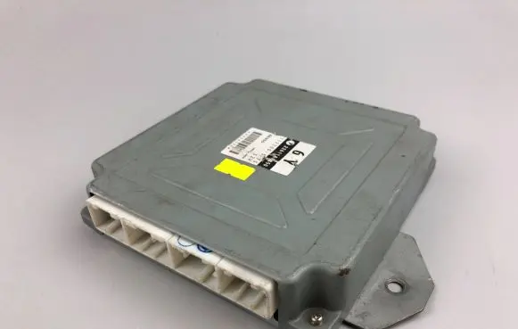Subaru Outback Engine control unit/module 22611AH850 225673P 1122005073