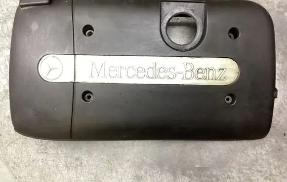Mercedes-Benz C W203 Engine cover (trim) A6110101067