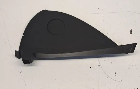 BMW 1 E81 E87 Dashboard side end trim 9124919