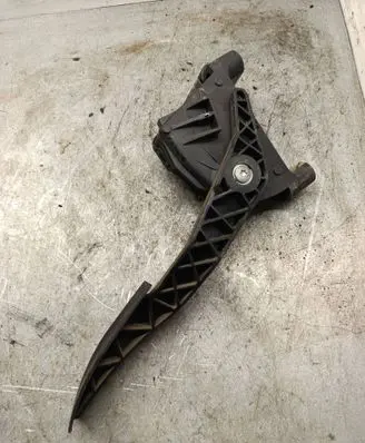 Opel Astra H Accelerator throttle pedal 9157998