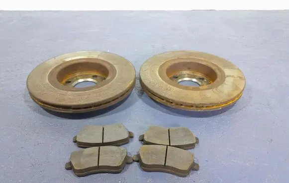 Nissan Note (E11) Front brake disc