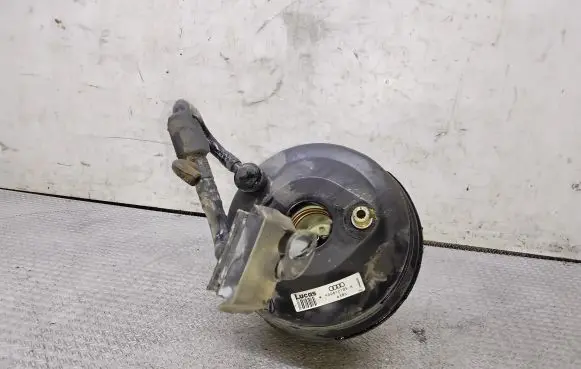 Audi A8 S8 D2 4D Brake booster 4D0612105A