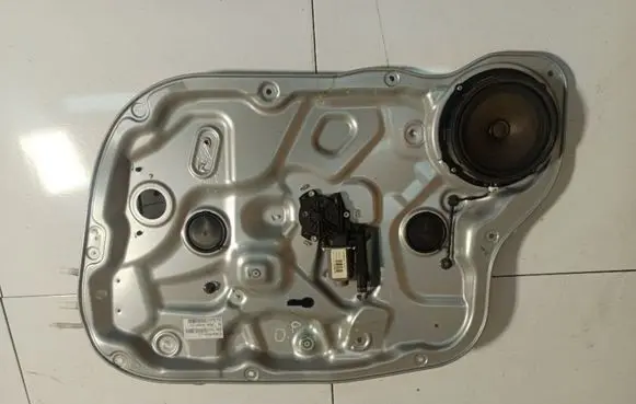 KIA Ceed Front door electric window regulator 
