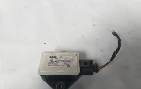 Audi A6 S6 C6 4F ESP acceleration yaw rate sensor 8E0907637B