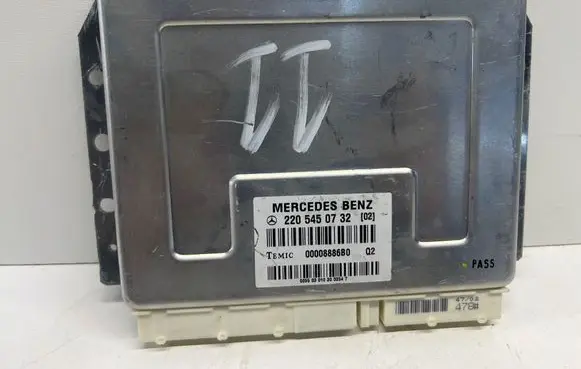 Mercedes-Benz S W220 Suspension control unit/module 2205450732 00008886B0