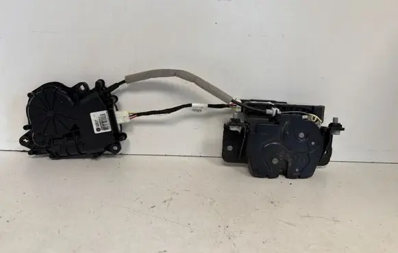 BMW 5 F10 F11 Tailgate/trunk/boot lock/catch/latch 9129351 UK482519801