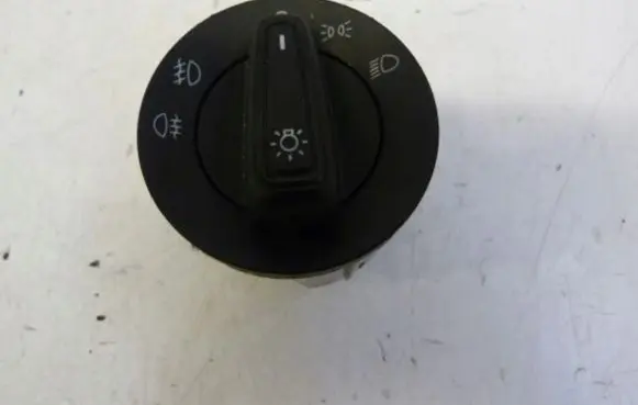 Skoda Fabia Mk3 (NJ) Light switch 5E0941431F