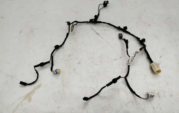 Mitsubishi Colt Tailgate/trunk wiring harness MN108060