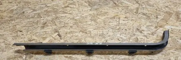 KIA Carnival Sliding door middle rail 