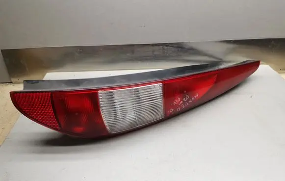 Ford Mondeo Mk III Rear/tail lights