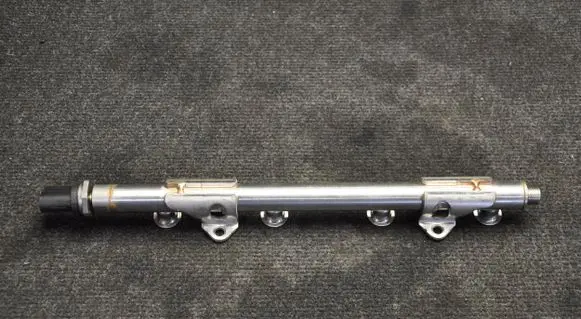 Volkswagen PASSAT B8 Fuel main line pipe 04E133320D