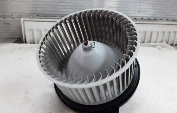 Ford Maverick Heater fan/blower ED38A033F14